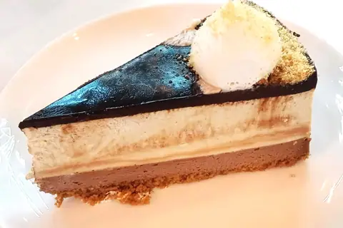 L'Etoile Patisserie Francaise photo 3