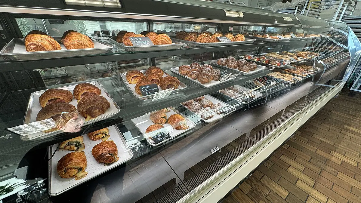 L'Etoile Patisserie Francaise – french bakery in Westbourne Green, London